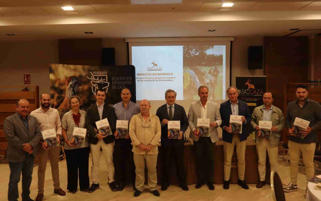 Presentado el informe ‘Impacto económico por tuberculosis y gestión de SANDACH en las monterías de Extremadura’